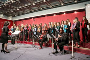 ΦΩΤΟ ΝΕΑΝΙΚΗ ΧΡΙΣΤΟΥΓΕΝΝΑ 2012Β.Κ-41