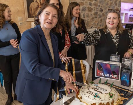 ΚΟΠΗ ΠΙΤΑΣ ΜΠΟΥΡΤΣΟΥΚΛΗ