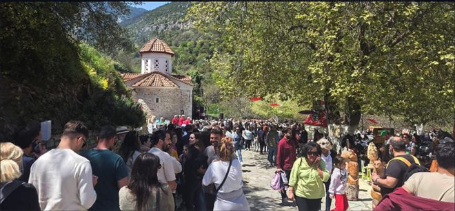 ΓΙΟΡΤΗ ΜΑΝΙΤΑΡΙΩΝ1