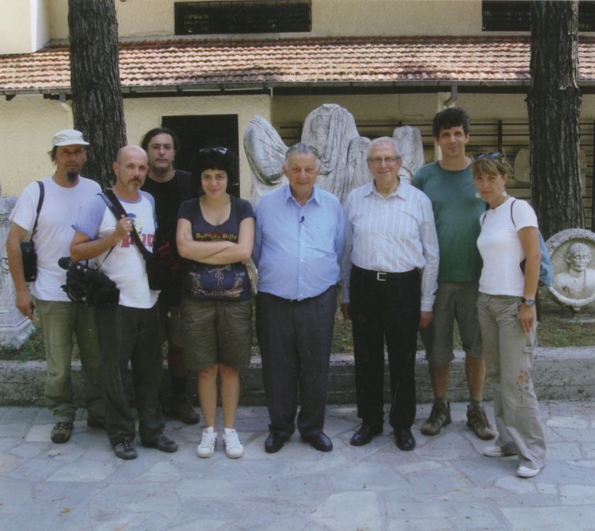 Ο ΓΙΑΝΝΗΣ ΒΑΡΒΙΤΣΙΩΤΗΣ ΜΕ ΤΙΟ ΕΠΙΤΕΛΕΙΟ ΤΗΣ ΣΕΙΡΆΣ.